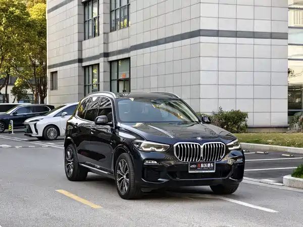 BMW X5 2021