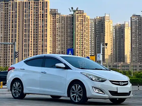 Hyundai Elantra Langdong 2015