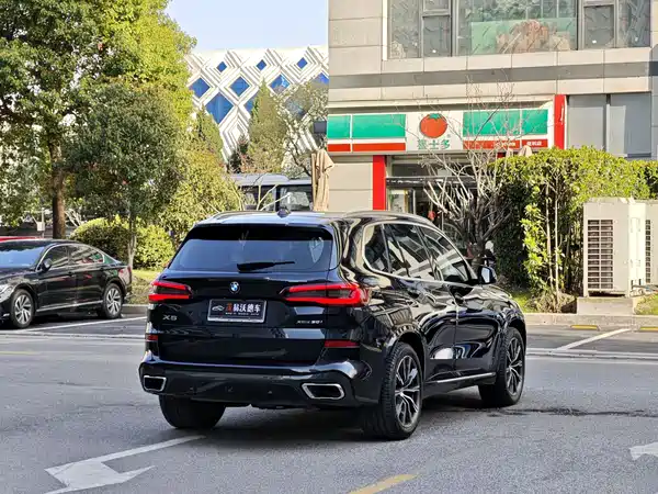 BMW X5 2021
