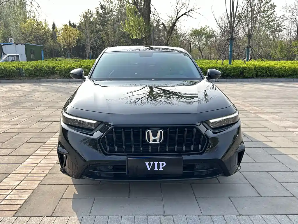 Honda Inspire 2025 — фото 2