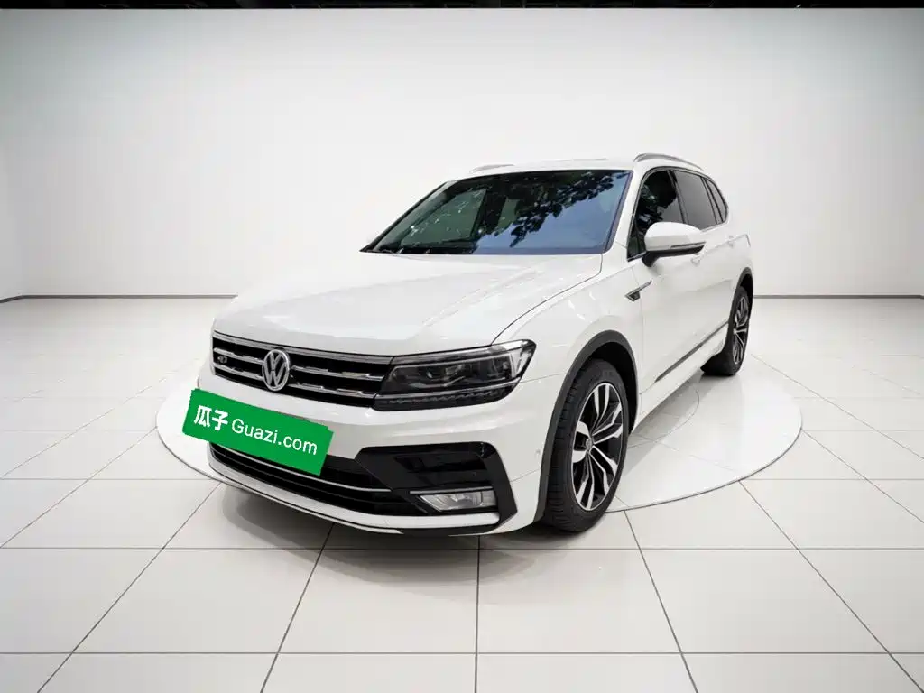 Volkswagen Tiguan L 2019 — фото 2