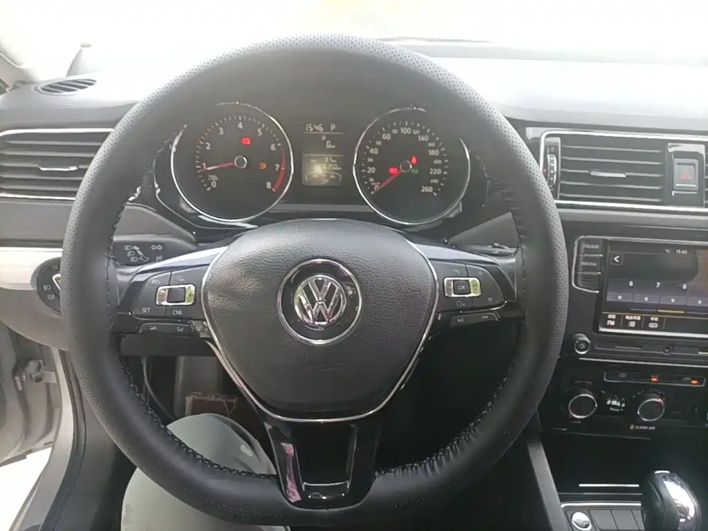 Volkswagen Sagitar 2017 — фото 11