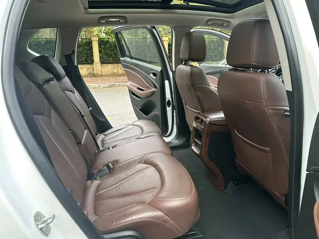 Buick Envision Plus 2020 — фото 11