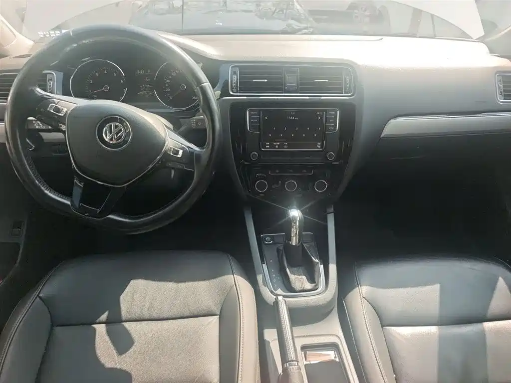 Volkswagen Sagitar 2018 — фото 13