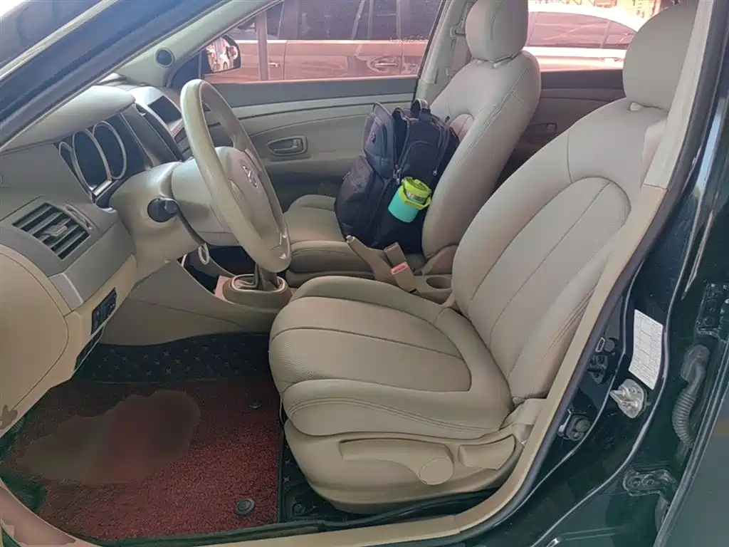 Nissan Sylphy 2017 — фото 14