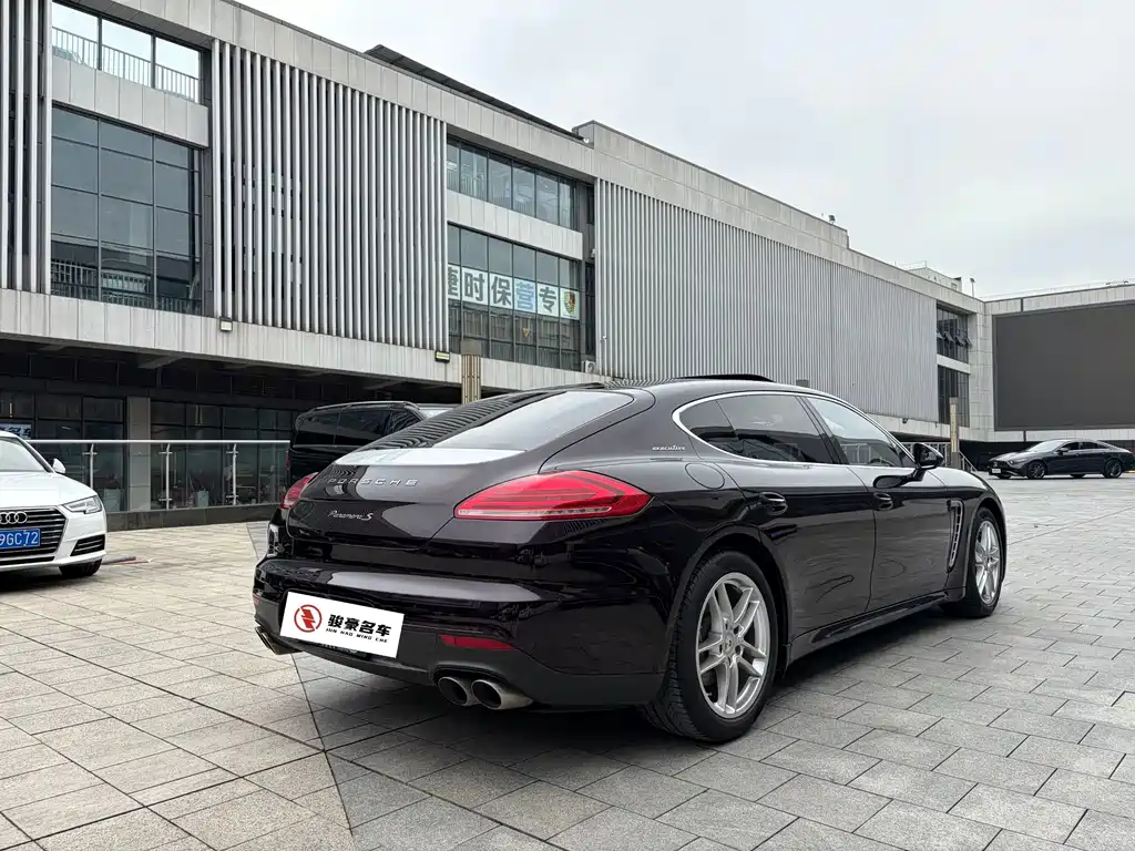 Porsche Panamera 2016 — фото 22