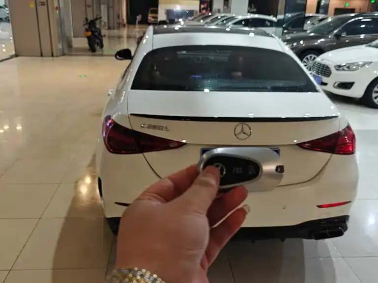 Mercedes-Benz C-Class 2023
