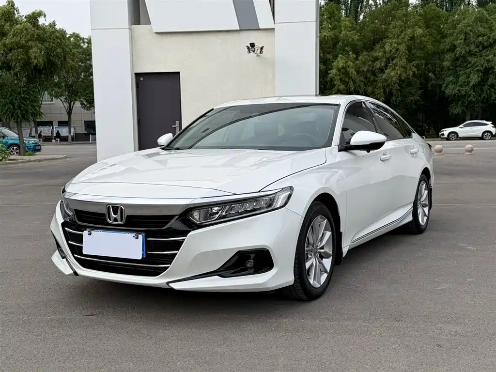 Honda Accord 2022 — фото 1