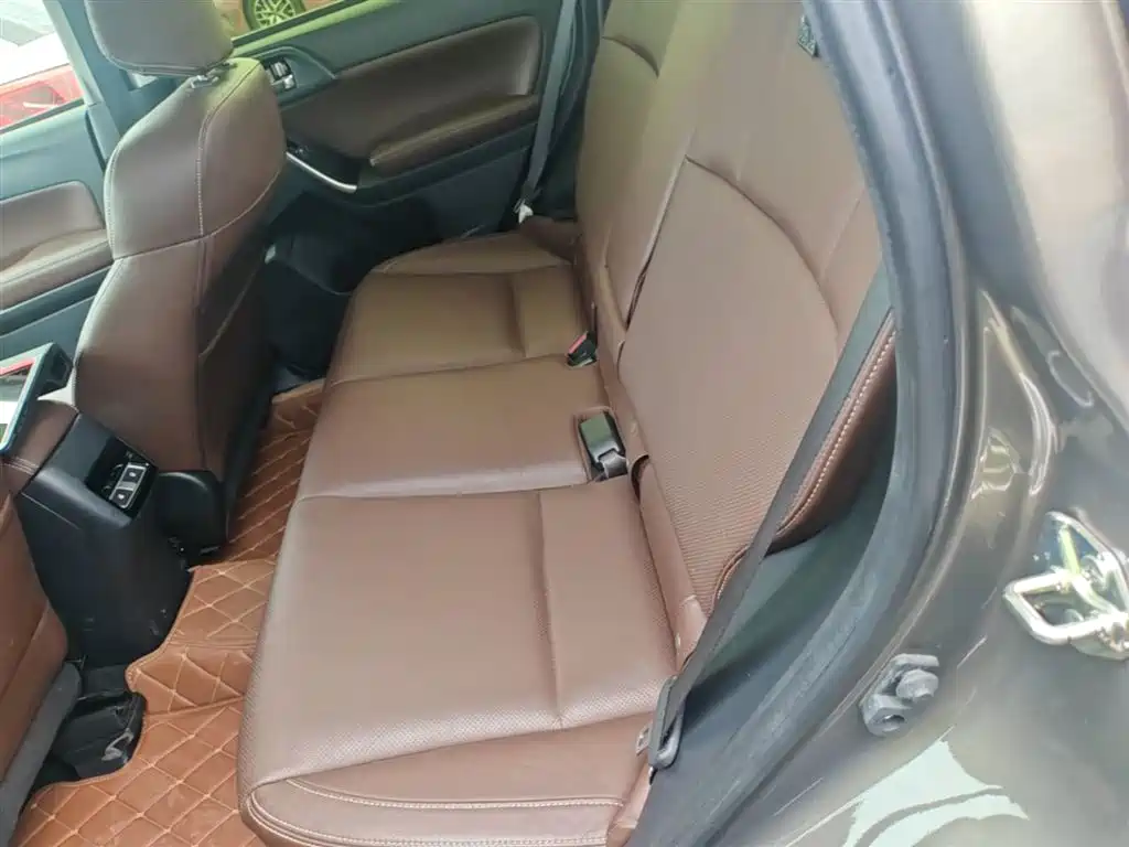Subaru Forester 2017 — фото 17