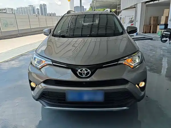 Toyota RAV4 2017