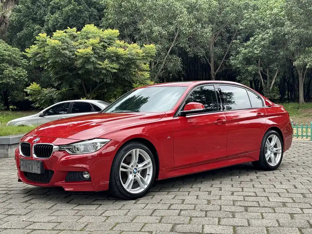 BMW 3 Series 2017 — фото 1