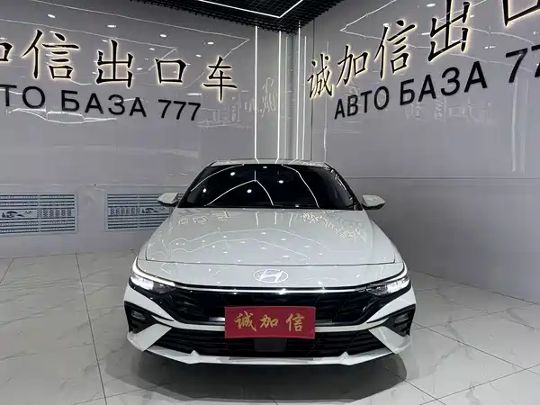 Hyundai Elantra 2024