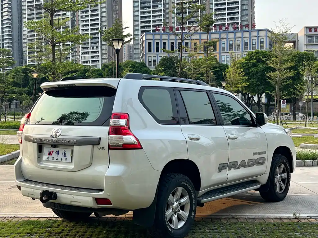 Toyota Prado 2017 — фото 16