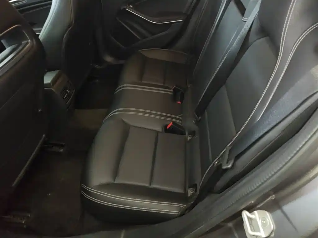 Mercedes-Benz GLA 2015 — фото 17