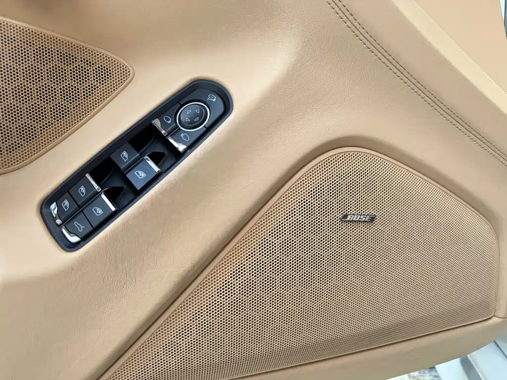 Porsche Panamera 2010 — фото 15