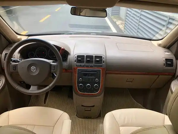 Buick GL8 2011