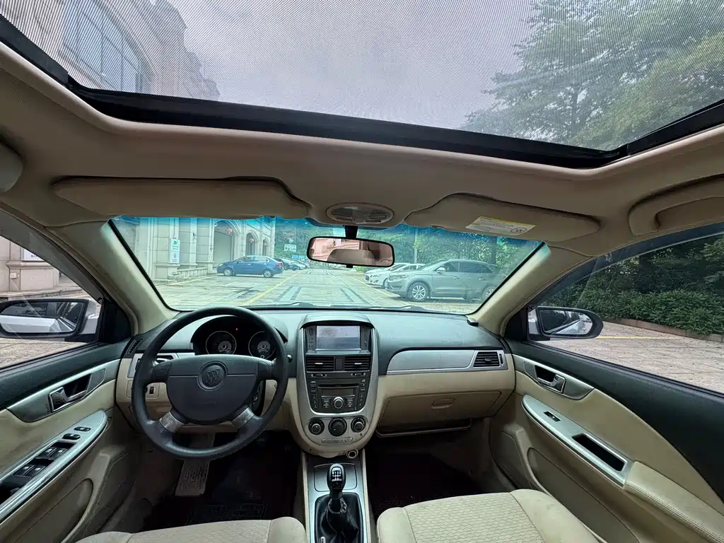 Buick Excelle 2011