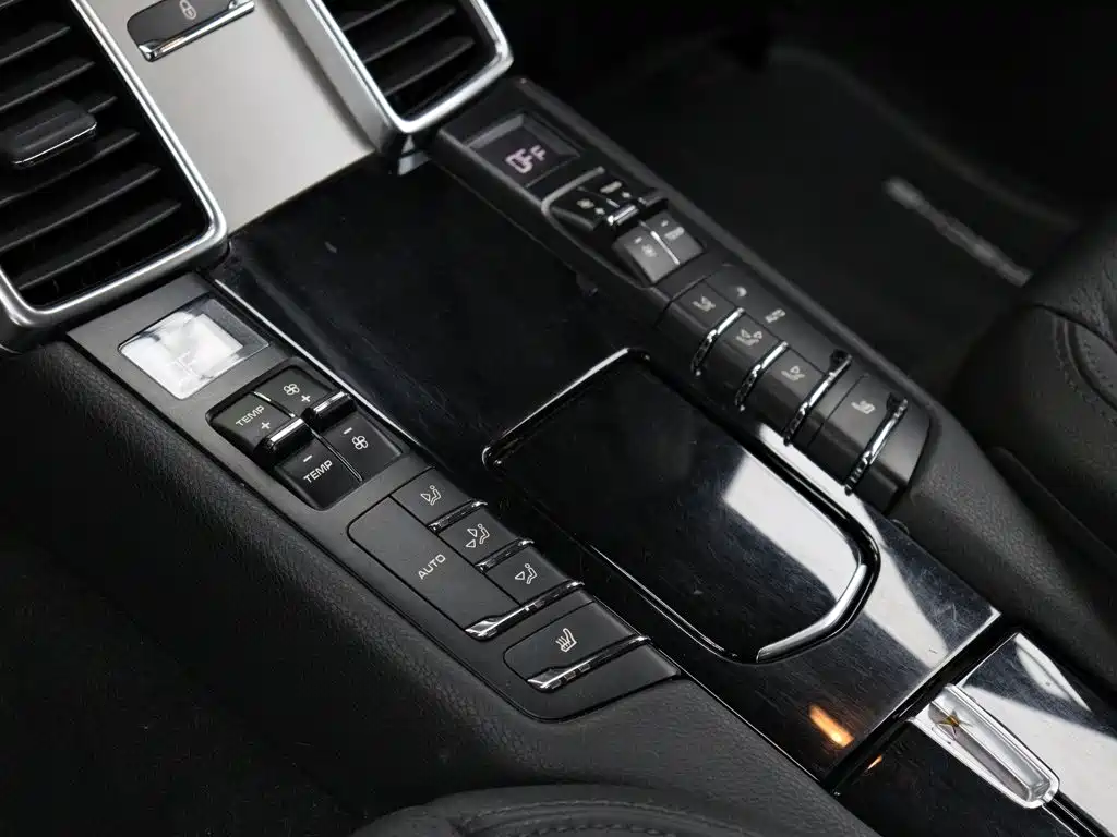 Porsche Panamera 2014 — фото 9