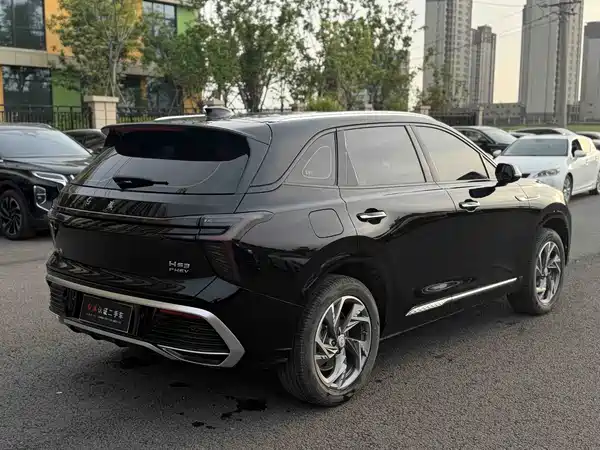 Hongqi HS3 PHEV 2024