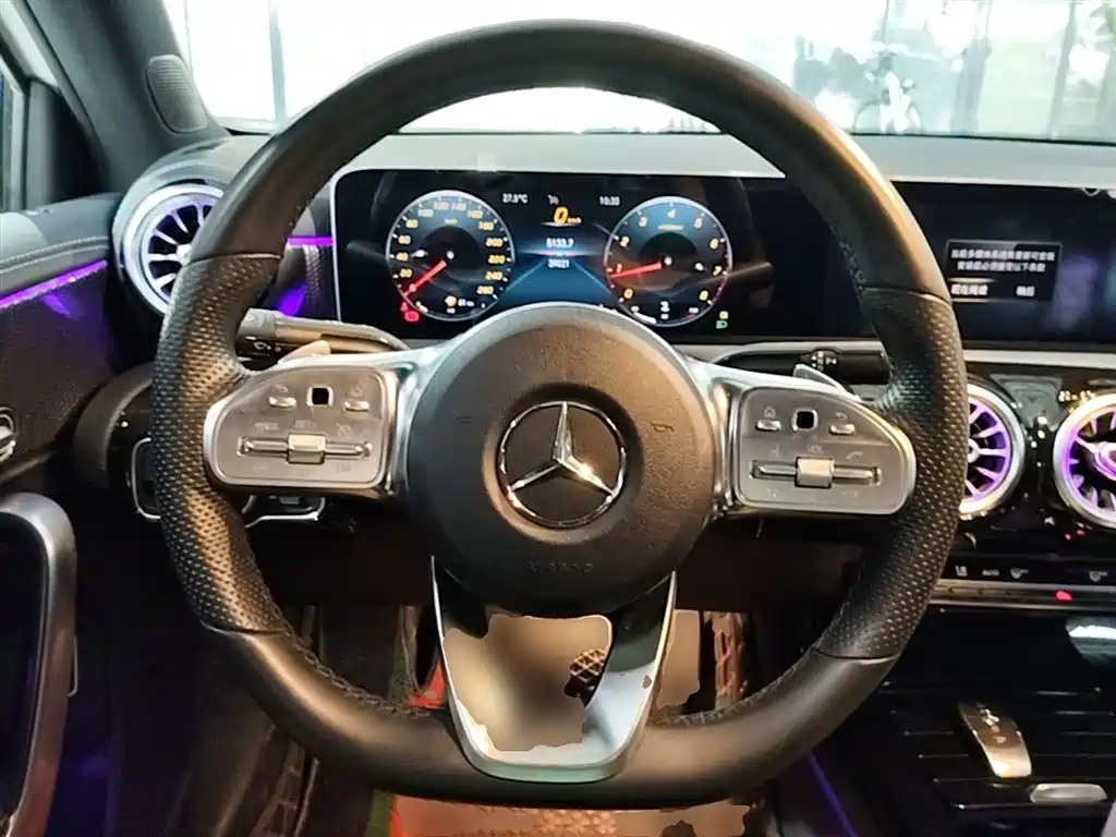 Mercedes-Benz A-Class 2020 — фото 11