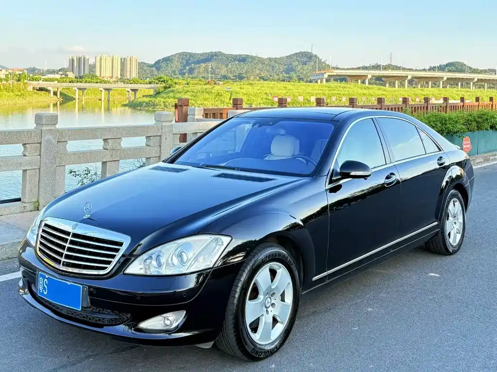 Mercedes-Benz S-Class 2008
