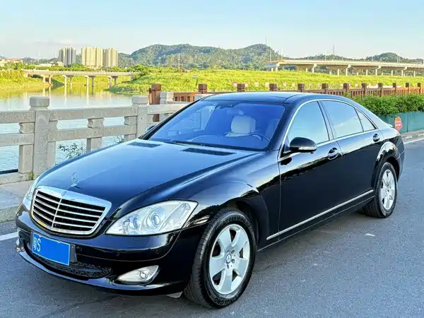 Mercedes-Benz S-Class 2008
