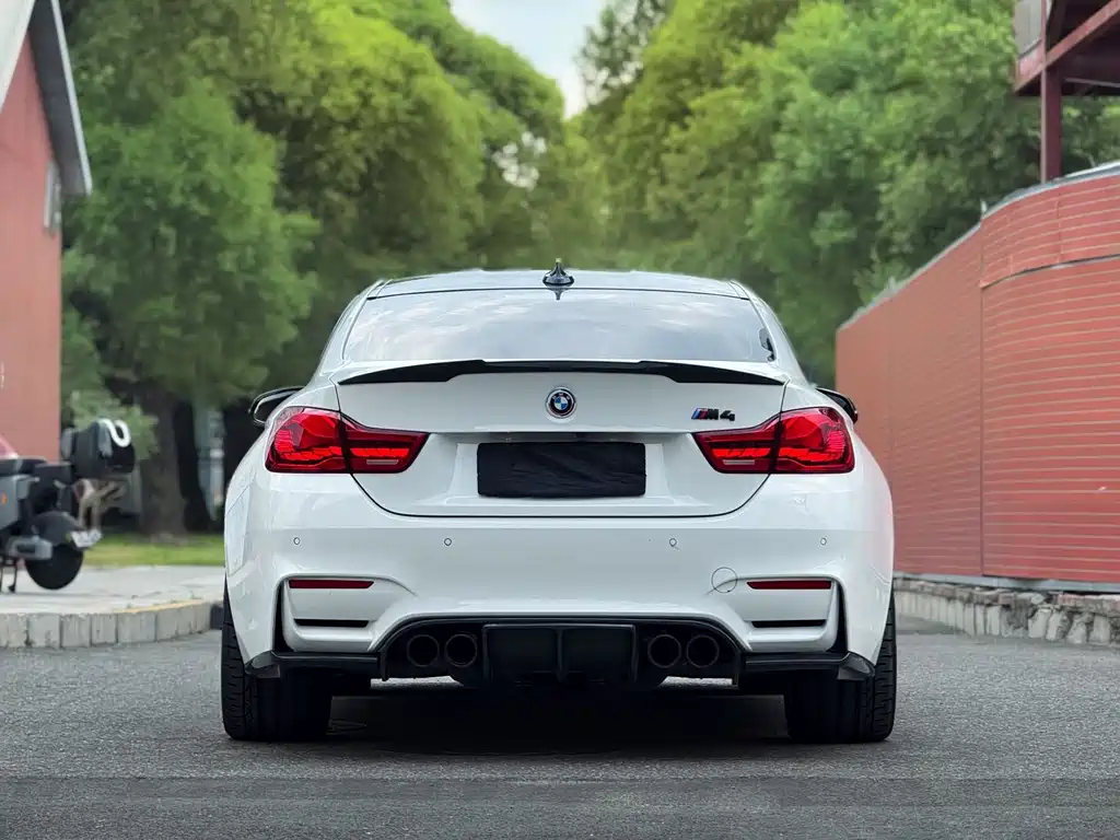 BMW M4 2016 — фото 18