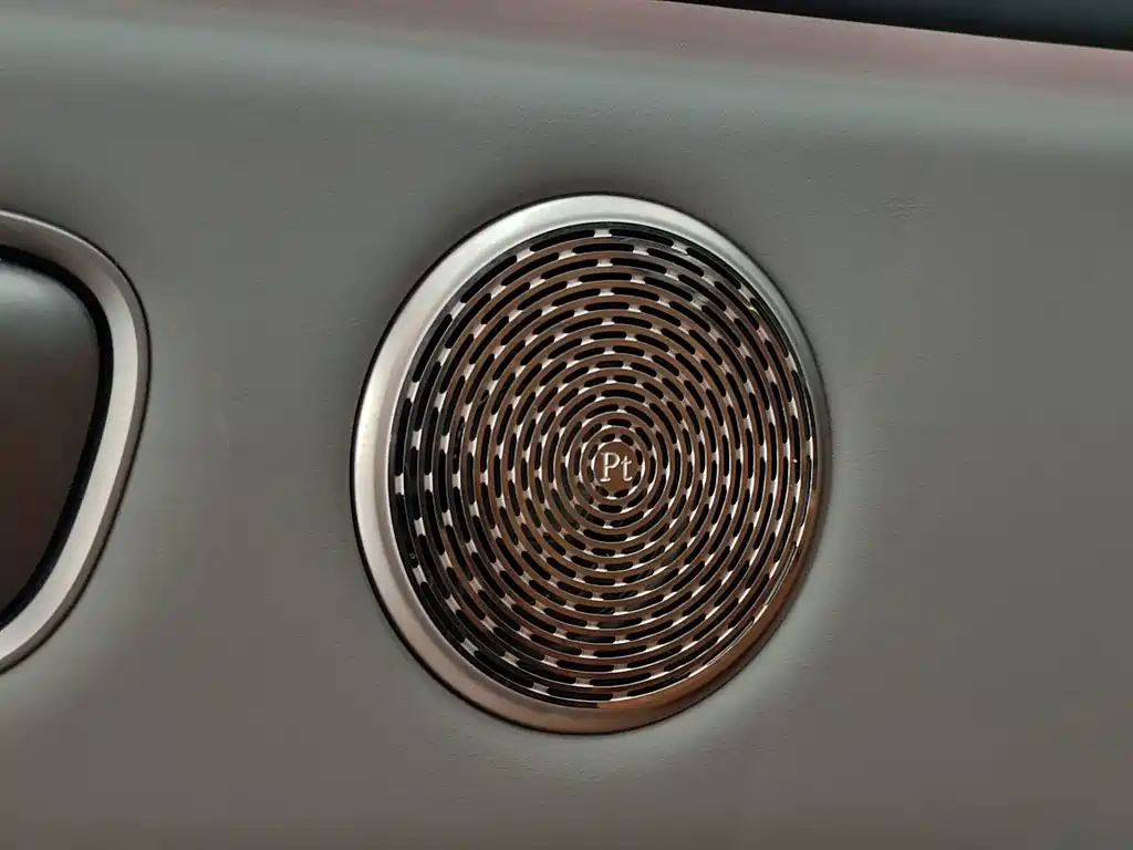 Li Auto i6 2025 — фото 11