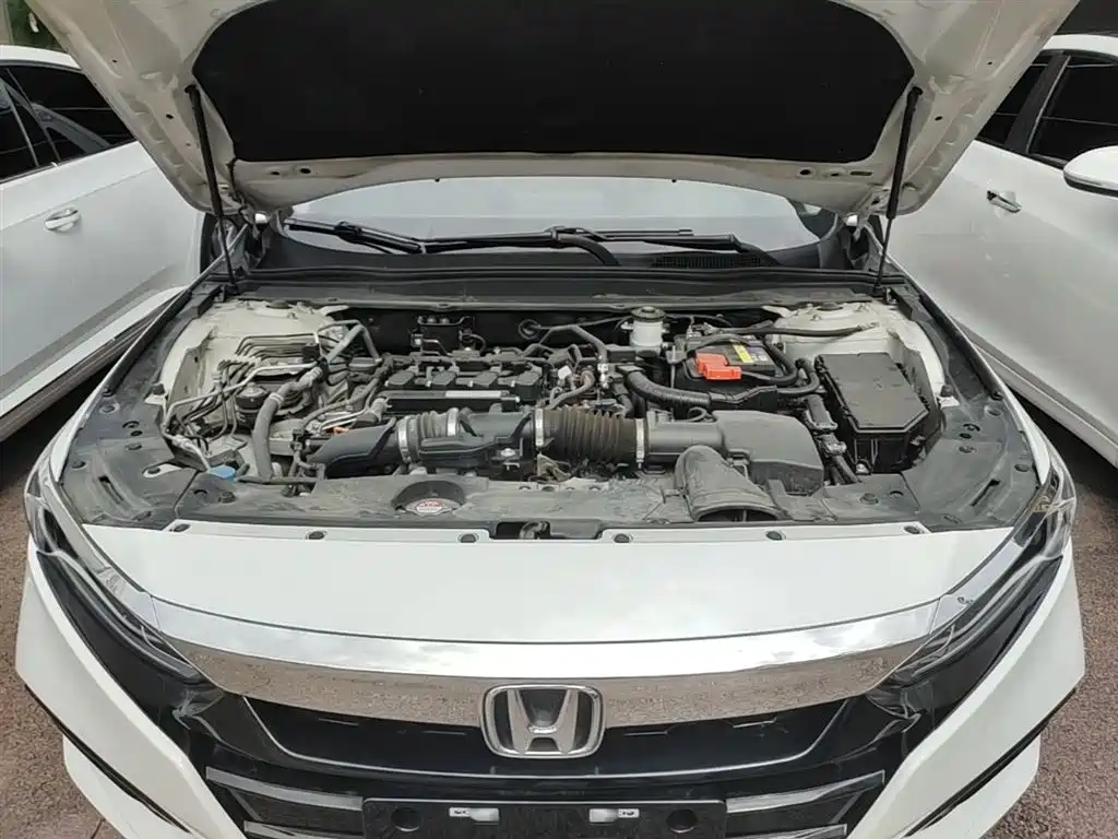 Honda Accord 2019 — фото 20
