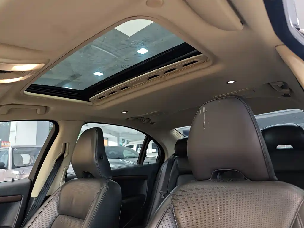 Volvo S80L 2015 — фото 13