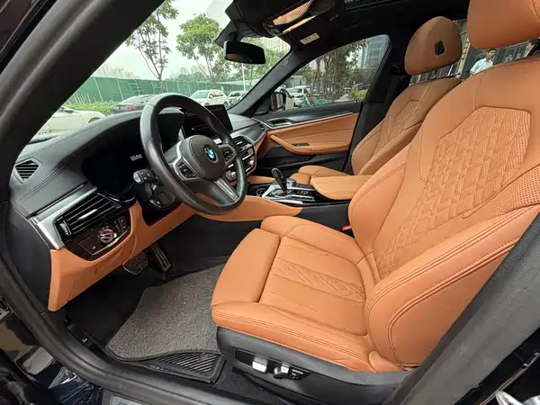 BMW 5 Series 2022