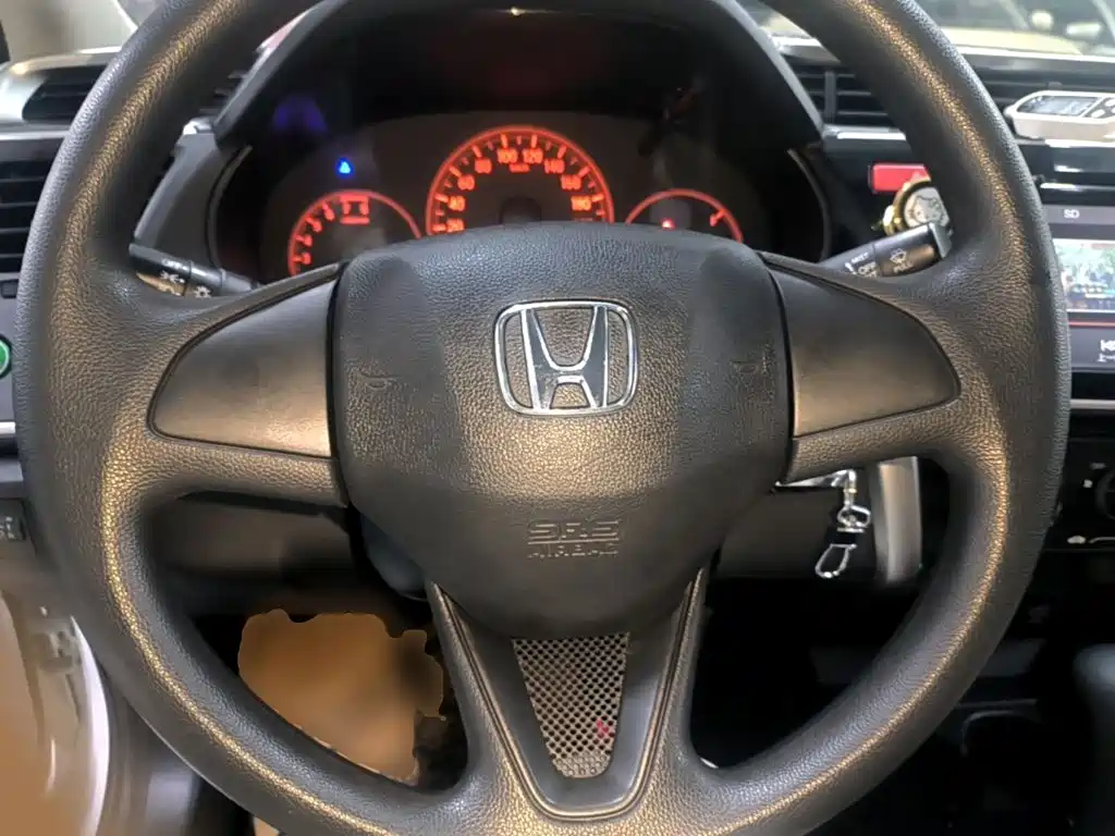 Honda City 2016 — фото 11