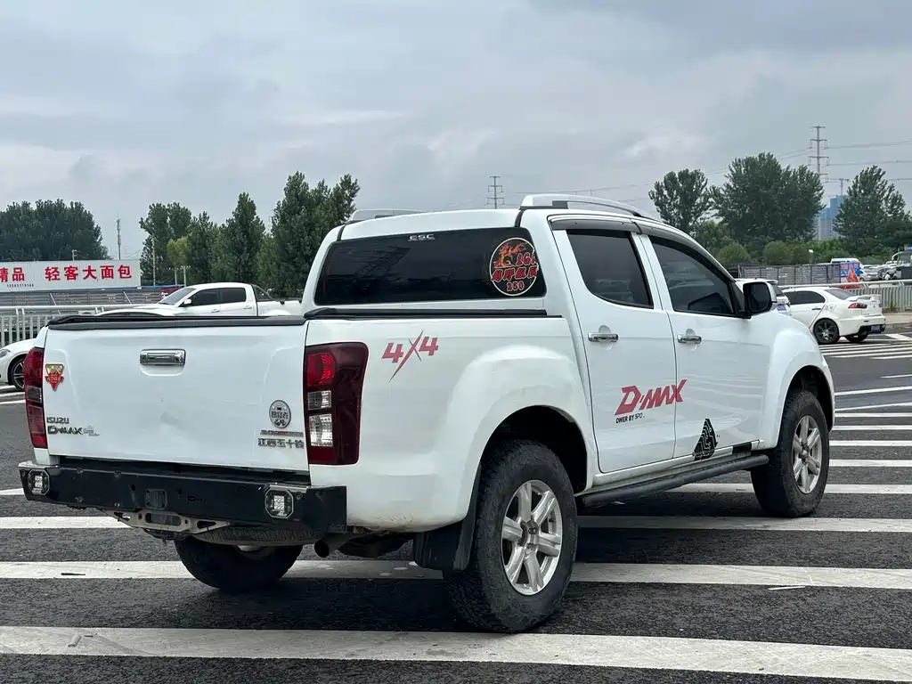 Isuzu D-MAX 2018 — фото 7