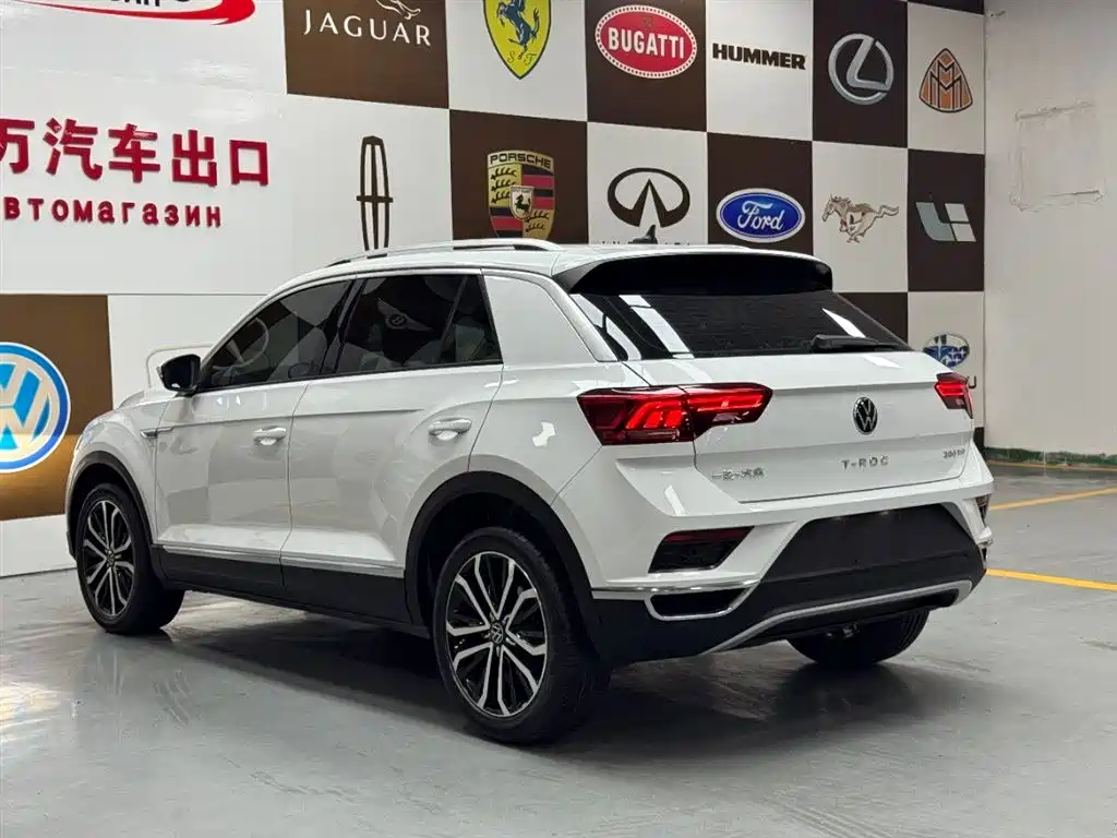 Volkswagen T-Roc 2023