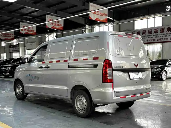 Wuling Hongguang V 2022