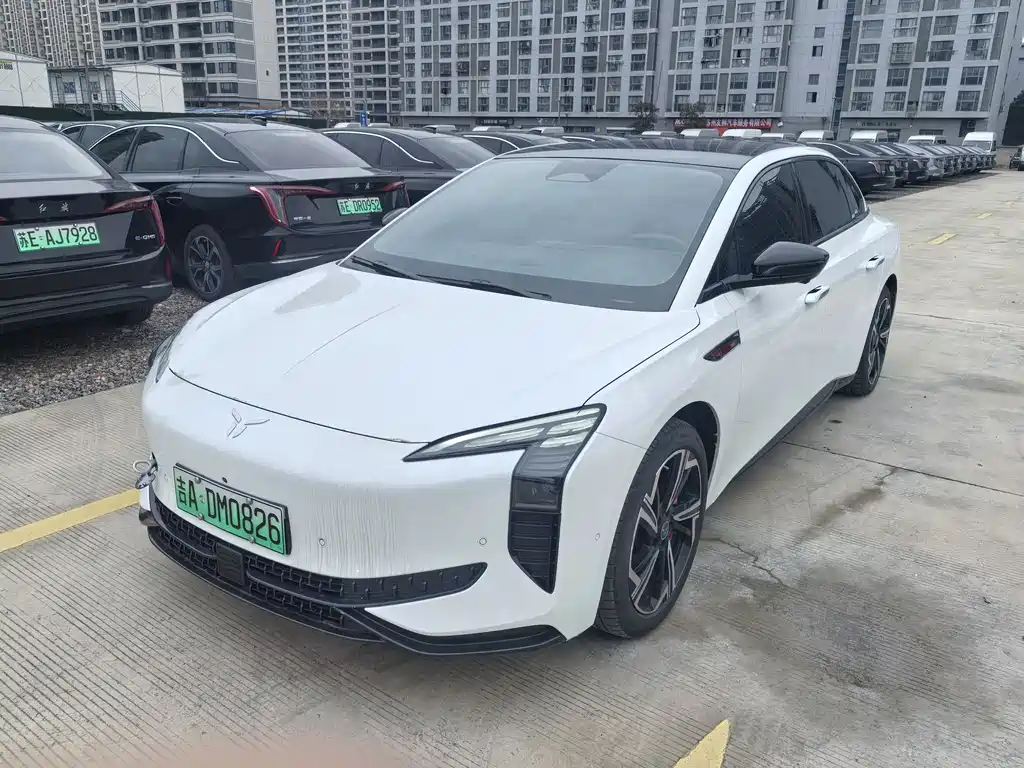 Hongqi EH7 2024