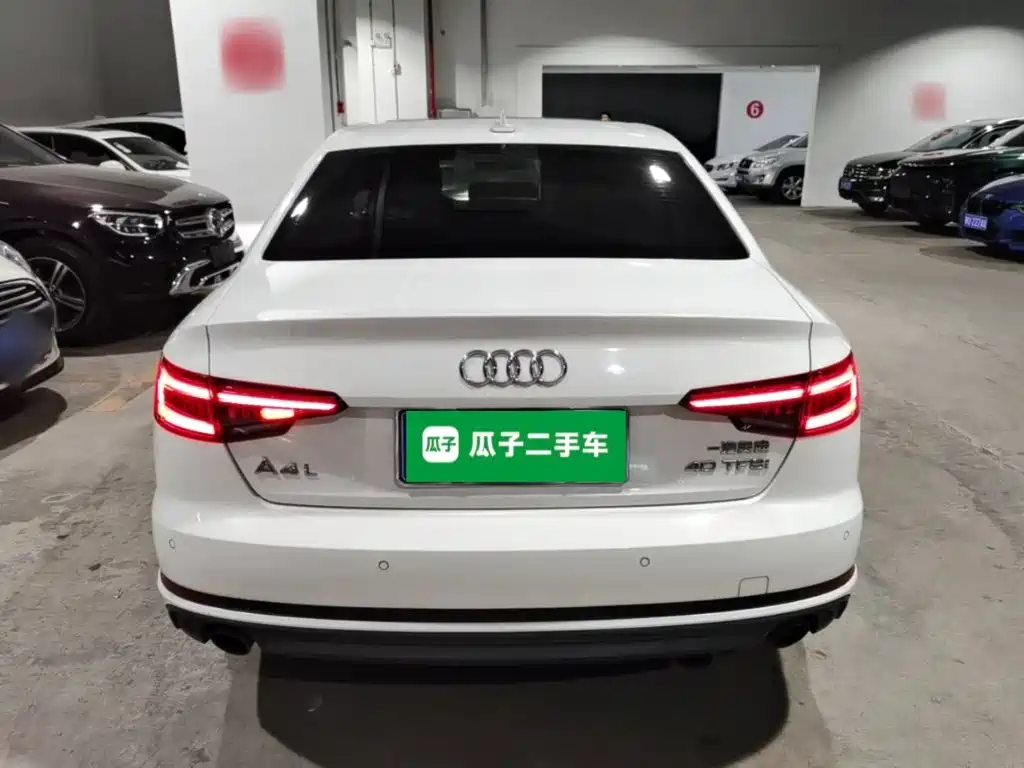 Audi A4L 2018 — фото 6