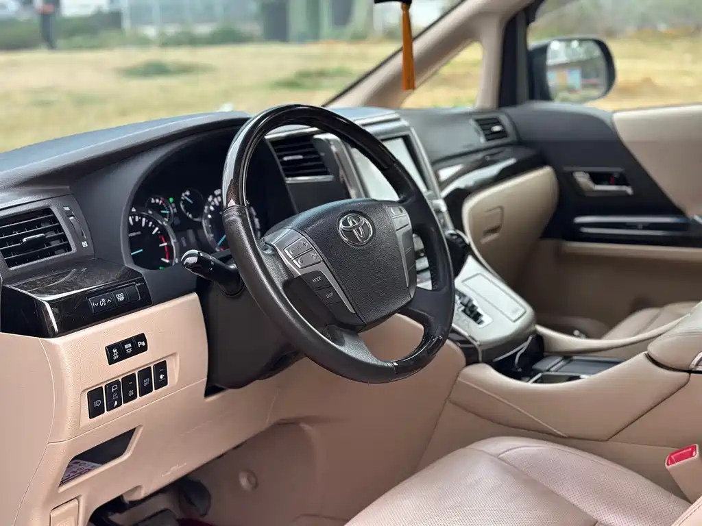 Toyota Alphard 2015 — фото 6
