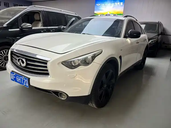 Infiniti QX70 2016