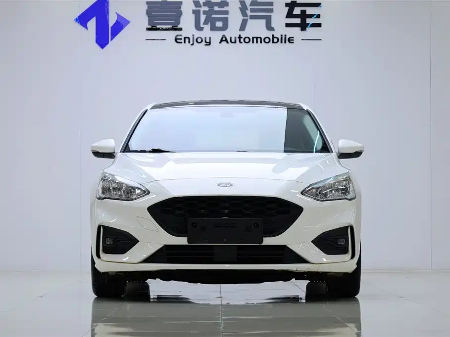 Ford Focus 2020 — фото 2