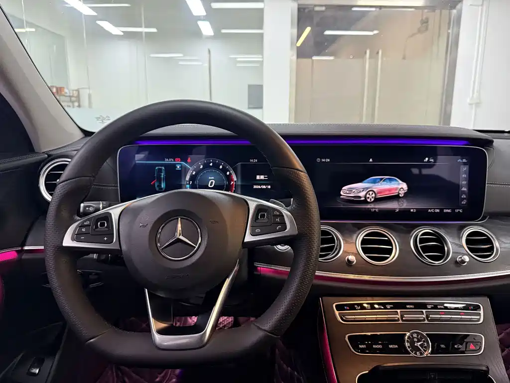 Mercedes-Benz E-Class 2018 — фото 17