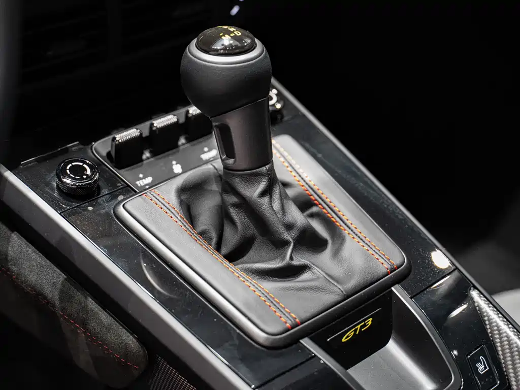 Porsche 911 2026 — фото 18