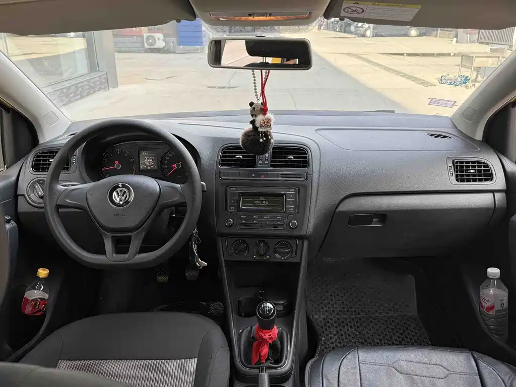 Volkswagen Polo 2015
