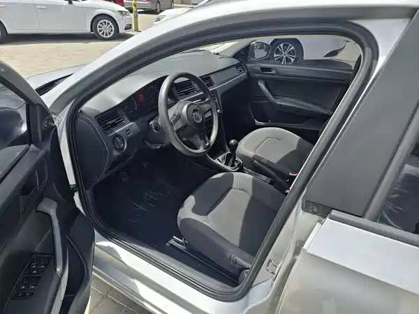 Volkswagen Santana 2013