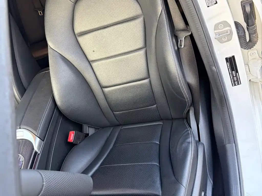 Mercedes-Benz C-Class 2020