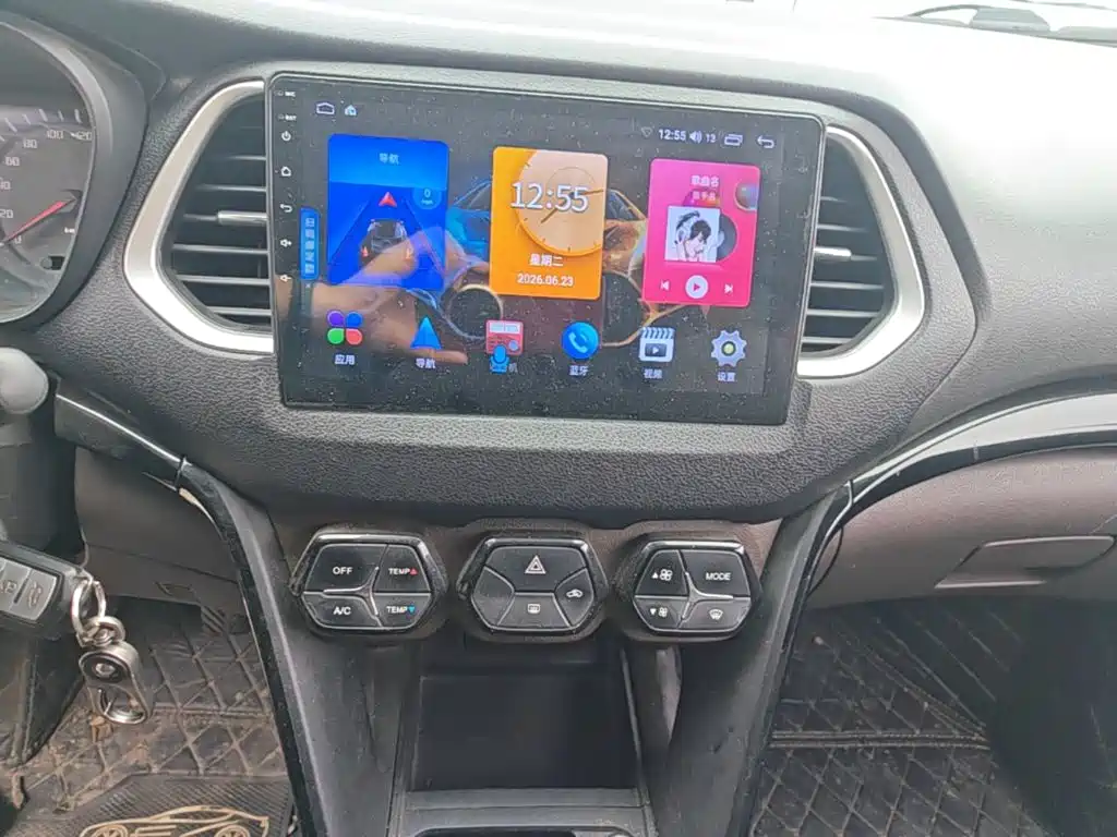 GAC Motor Trumpchi GS4 2015 — фото 13
