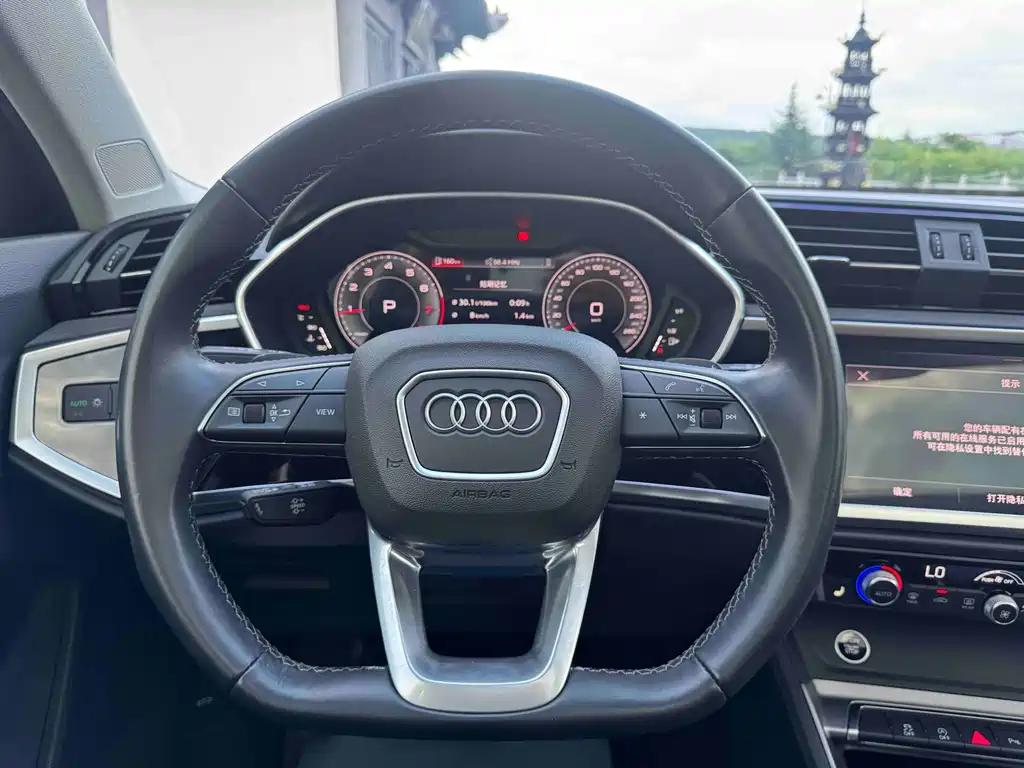 Audi Q3 2022 — фото 15