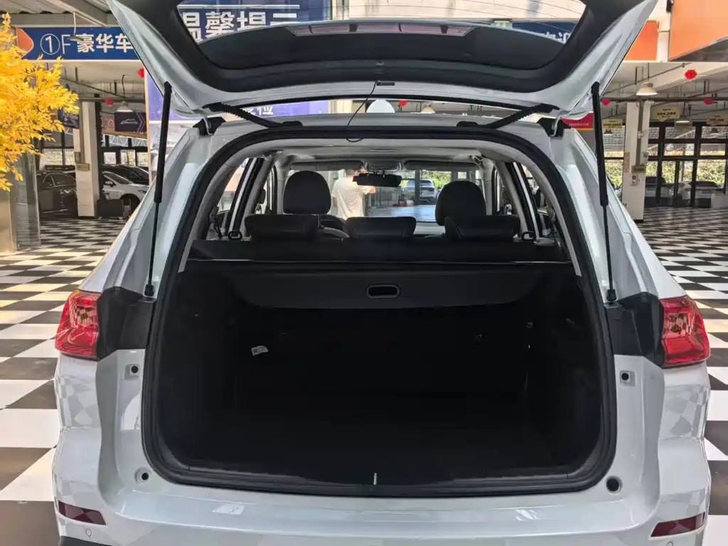 Haval M6 2023 — фото 11