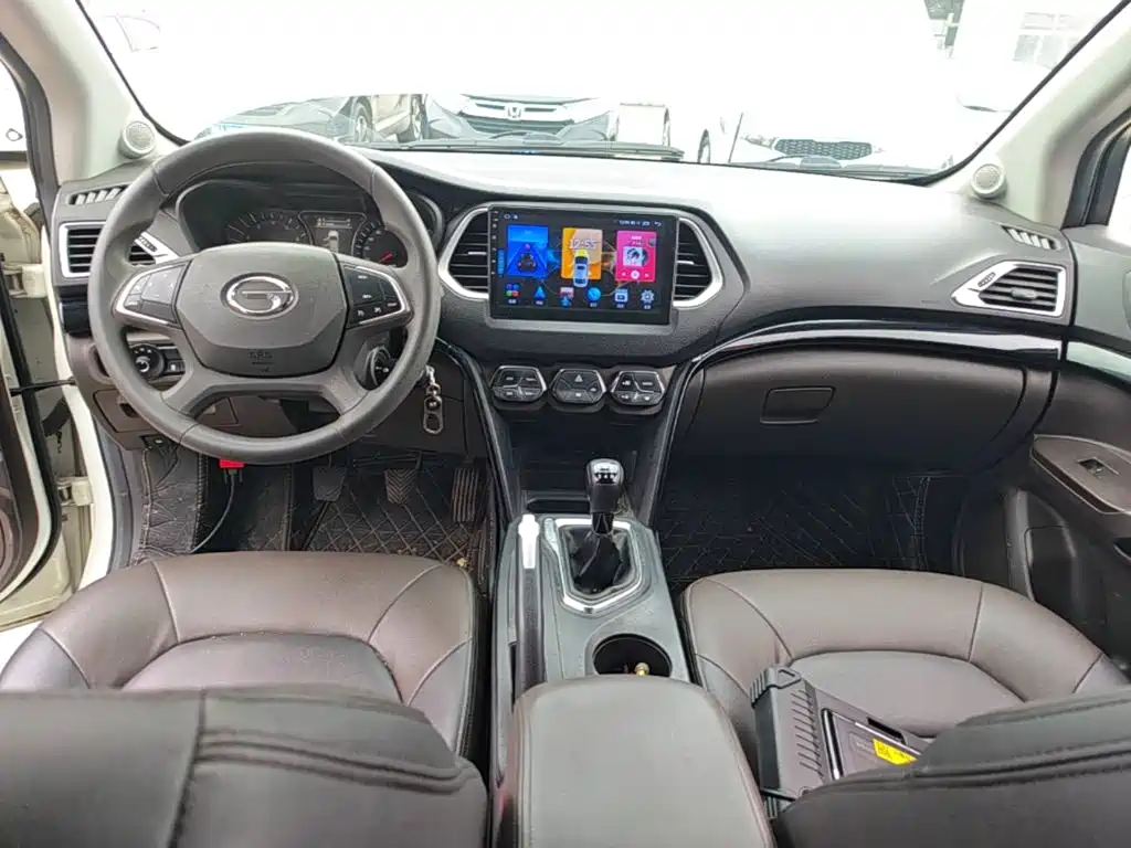 GAC Motor Trumpchi GS4 2015 — фото 10