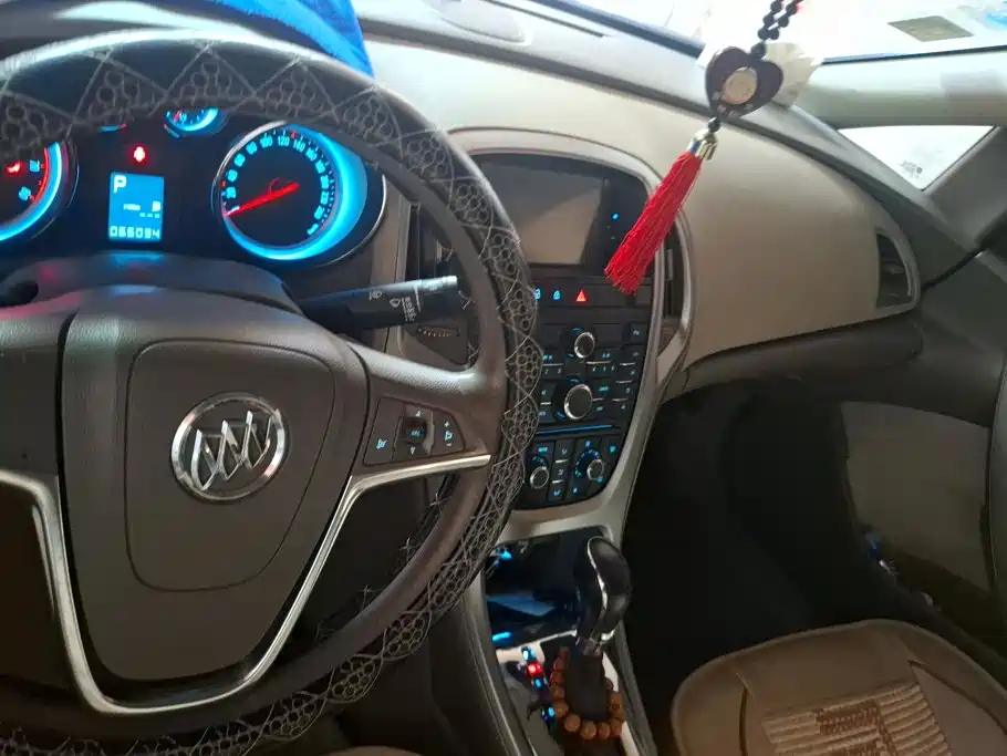 Buick Excelle GT 2015 — фото 13